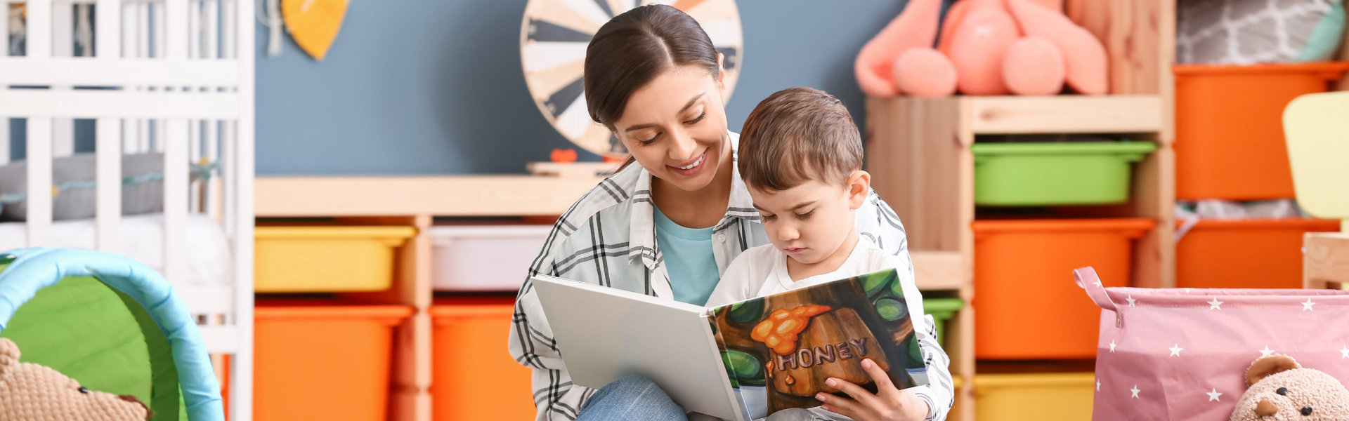 nurse teaching kid